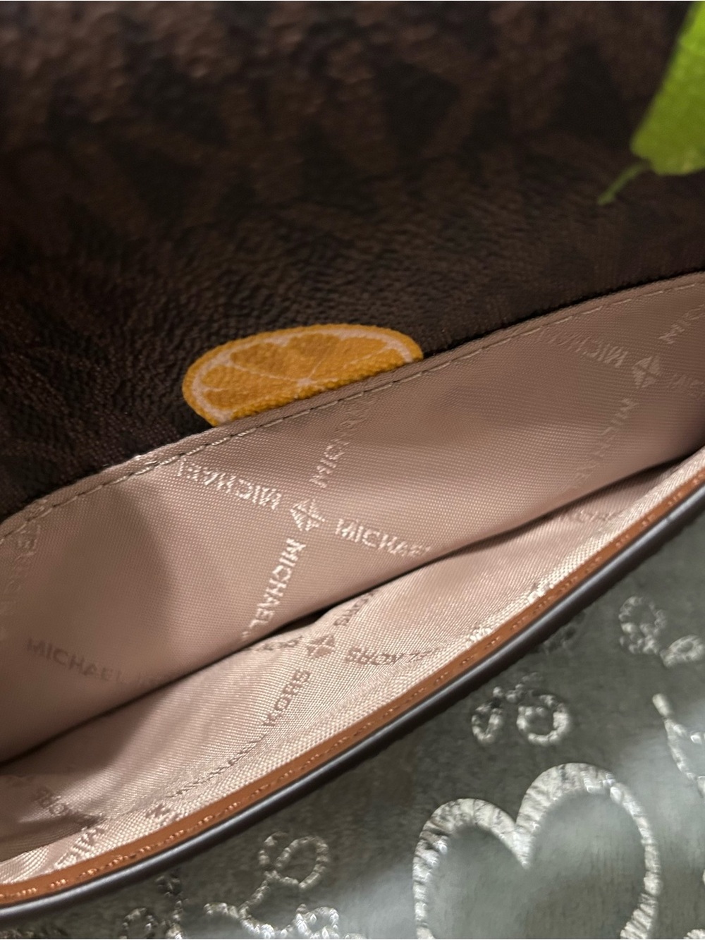 NWT Michael Kors Soho Fruit Printed Signature Logo Convertible Crossbody Brown - Picture 10 of 13
